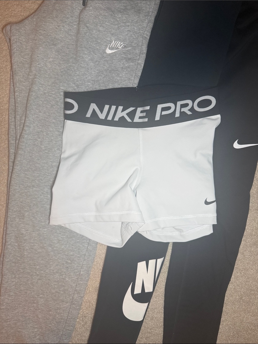Nike Black Leggings, Gray Joggers & White Shorts Set (lot of 4) - Picture 4 of 11